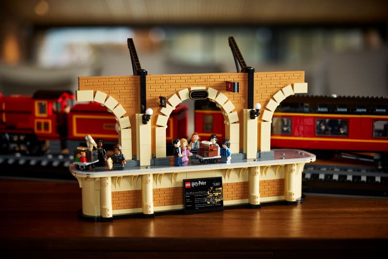 Collector's Edition Magical Steam Train - 76405