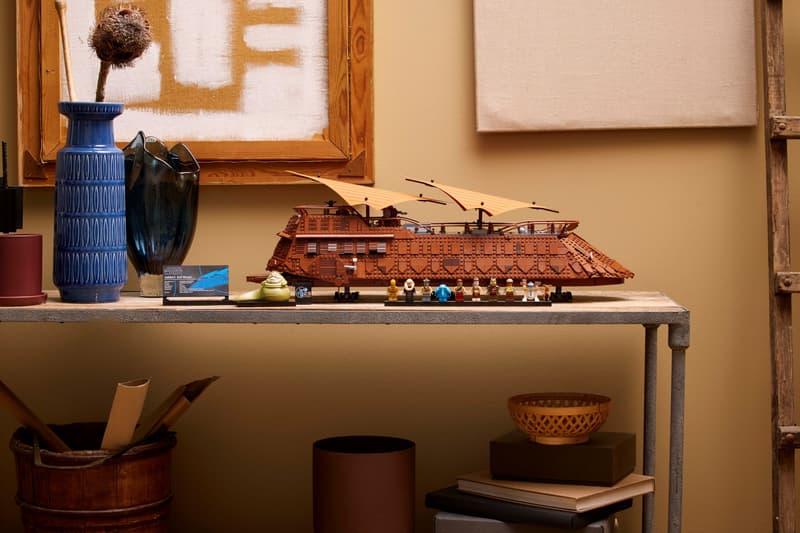 Large Desert Sail Barge Collector Building Set - 75397