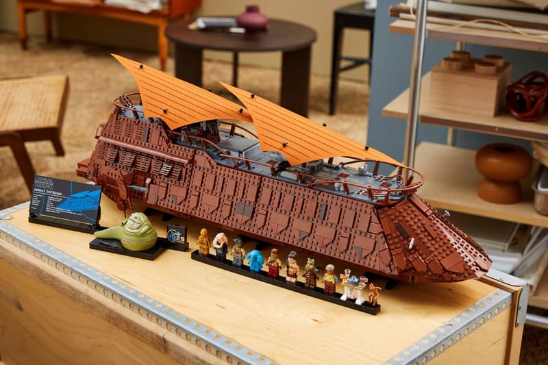 Large Desert Sail Barge Collector Building Set - 75397