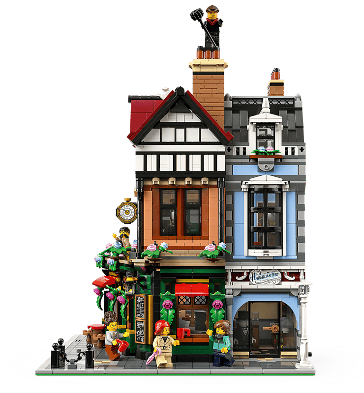 Historic Tudor Corner Building Display Model - 10350