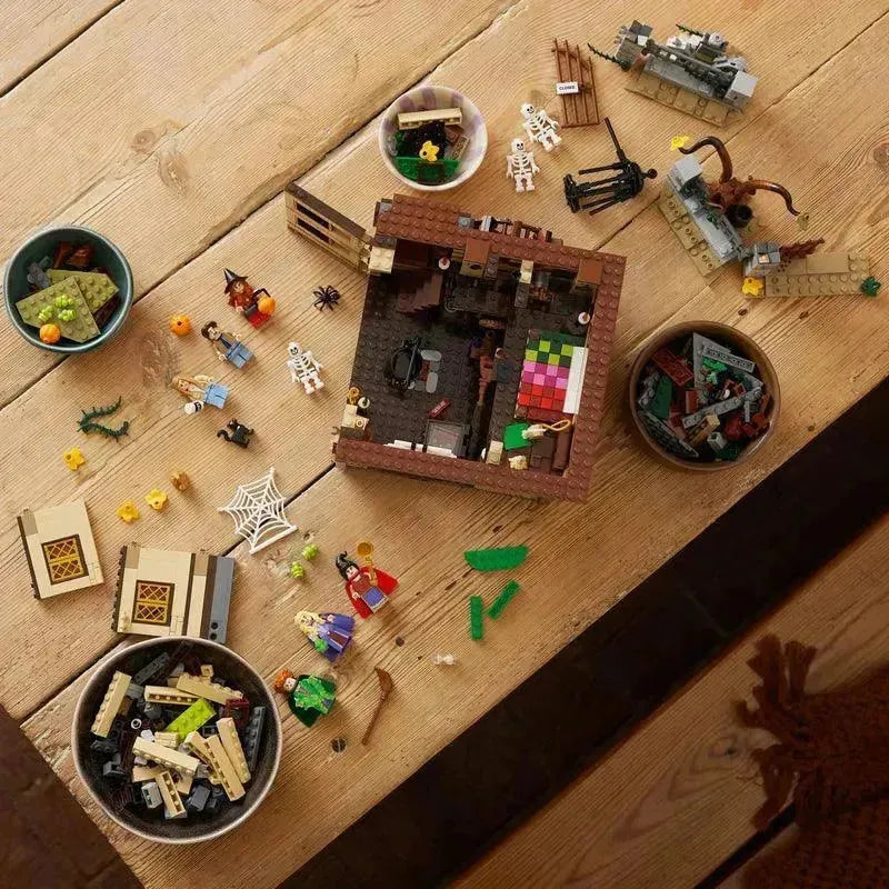 Witches' Cottage Halloween Set - 21341