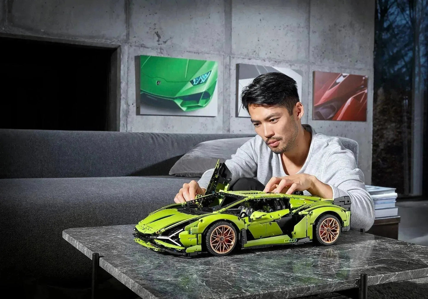 42115 Technic V12 Supercar Building Set