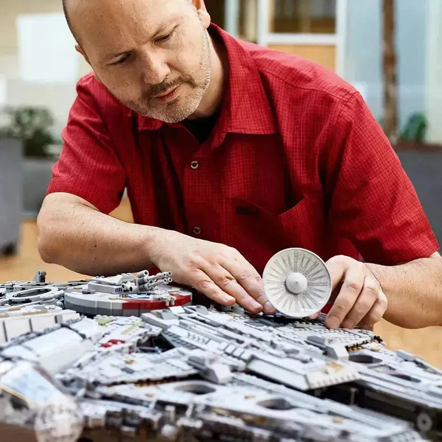 Smuggler's Falcon Ship UCS - 75192