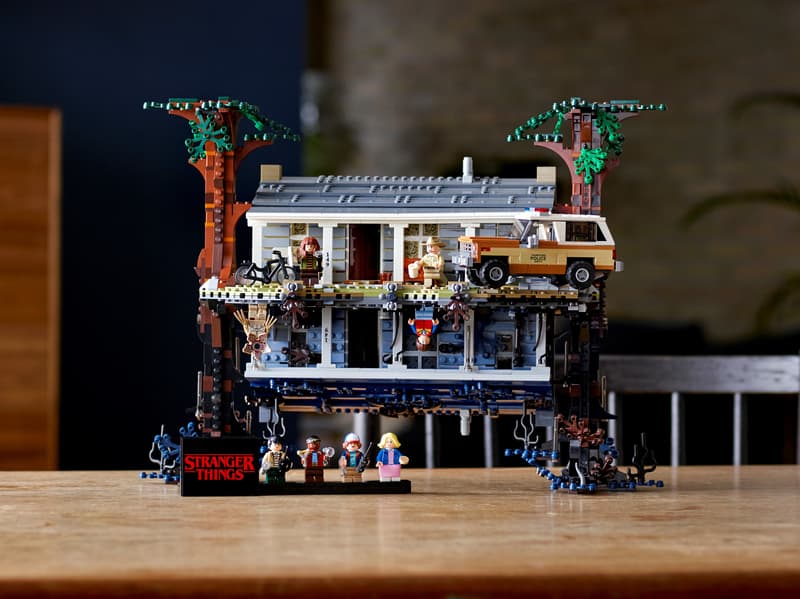 Stranger Things: The Upside Down - 75810