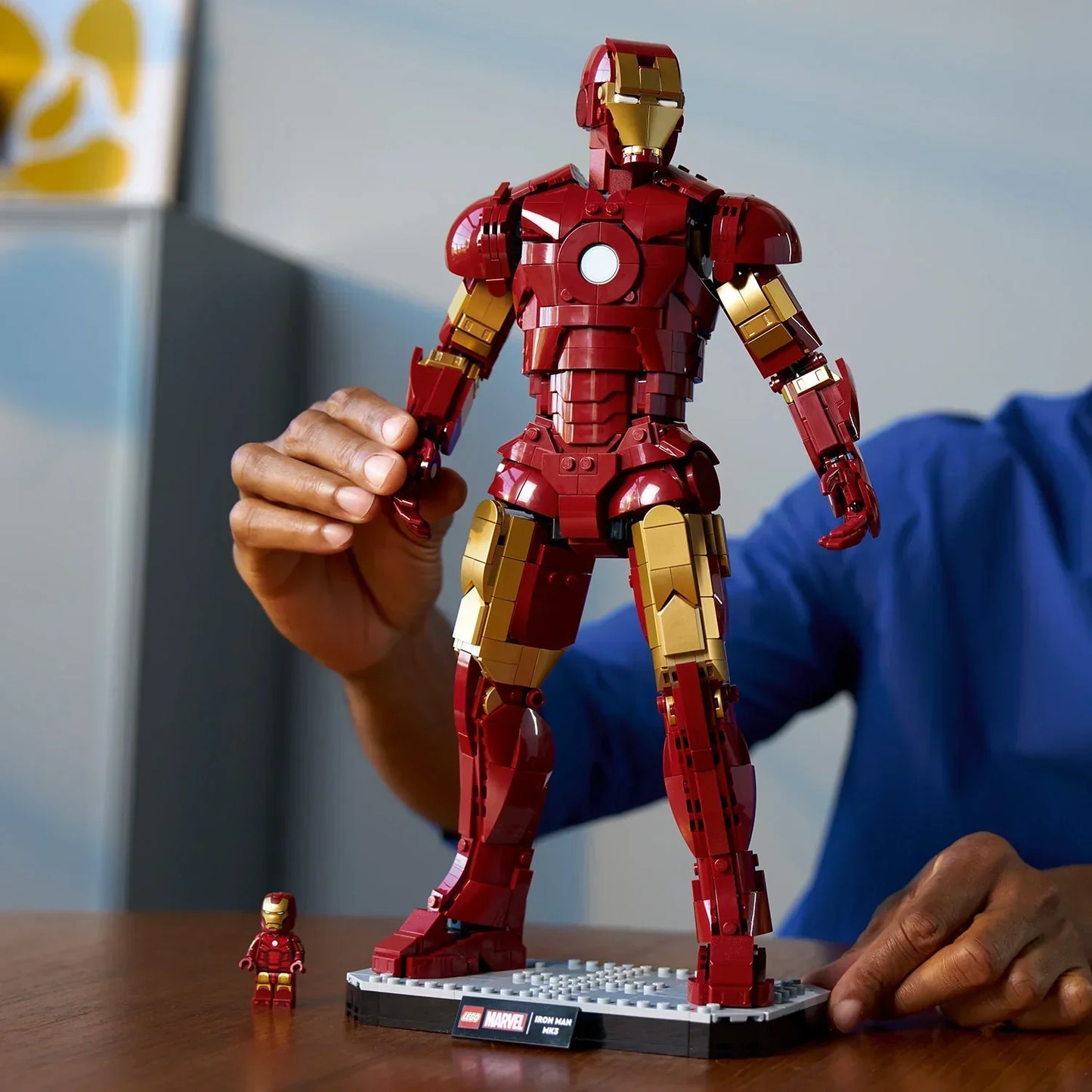 Armored Hero Mark 3 Collector Edition - 76344